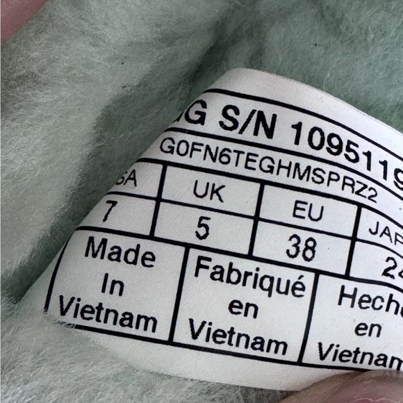 UGG FLUFF YEAH SLIDE RETRO MINT MOCASSIN SLIP ON SANDAL SHOES FLATS SIZE 7 - Picture 8 of 9